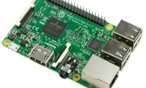 Komputer Raspberry Pi: Wprowadzenie i główne zastosowania w projektach