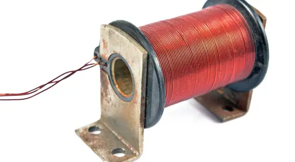 Jakie są najczęstsze zastosowania elektromagnesów w praktyce?